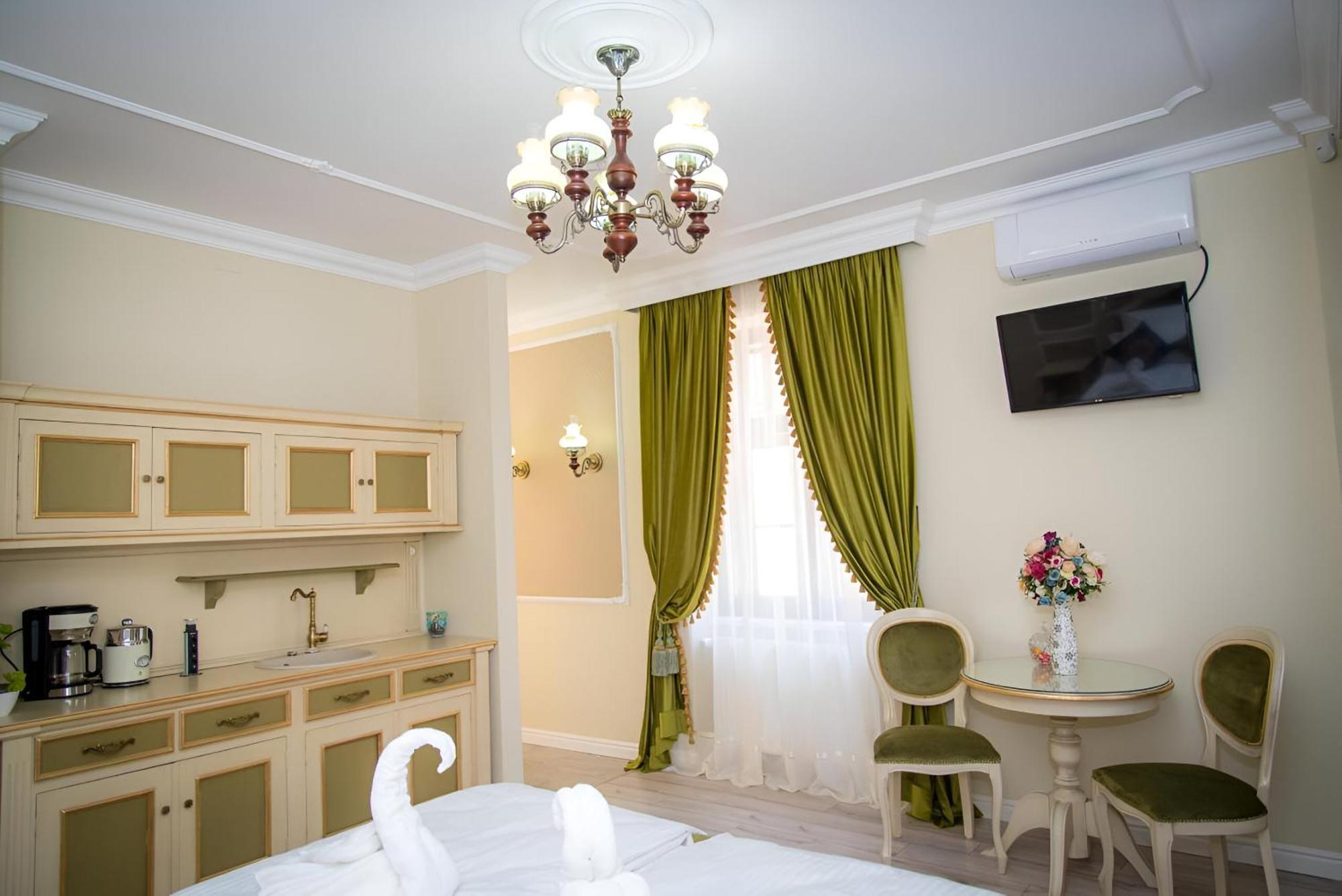 Cochet House Sibiu Aparthotel Ngoại thất bức ảnh